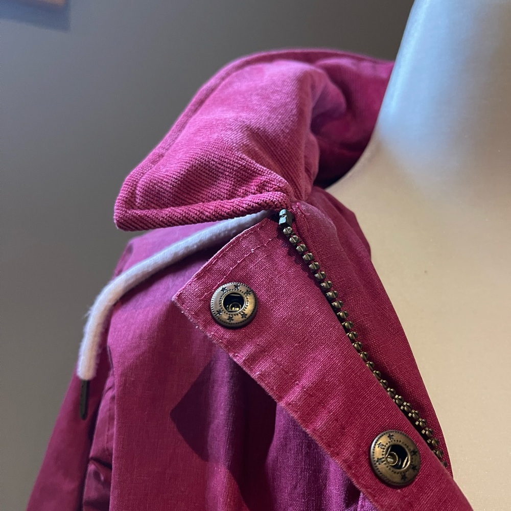 Lighthouse Rain Jacket - Picture 3 of 11